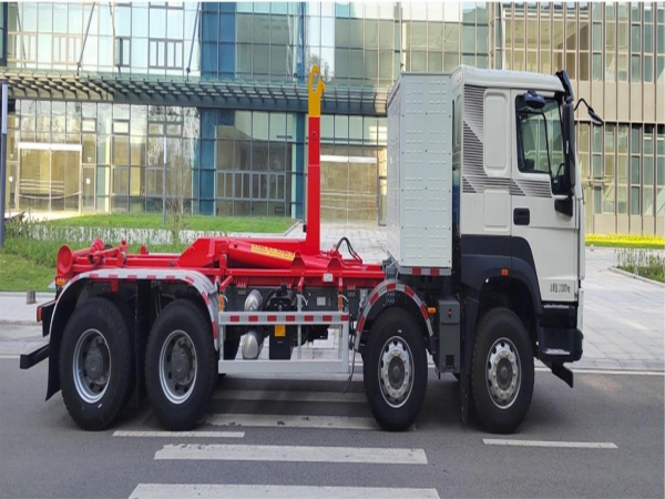 31t纯电动车厢可卸式垃圾车