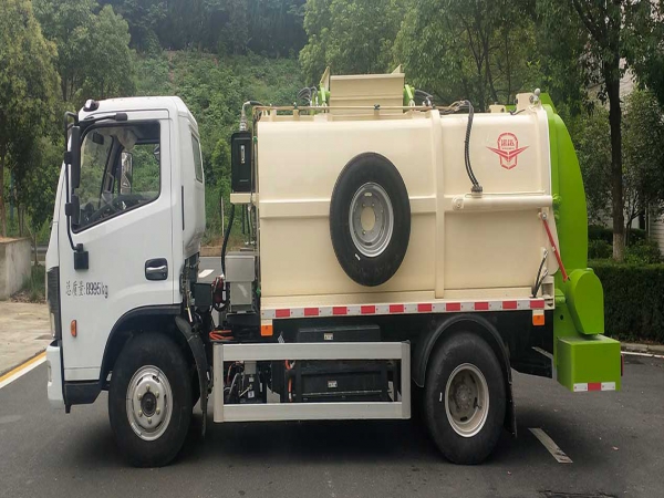 9t纯电动餐厨垃圾车-（侧挂3300）