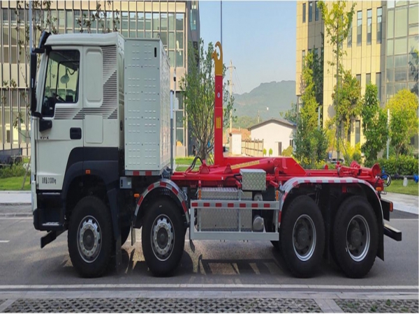 31t纯电动车厢可卸式垃圾车