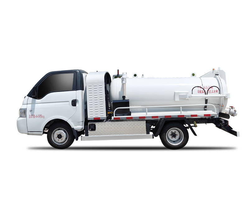 4.5t纯电动吸污车